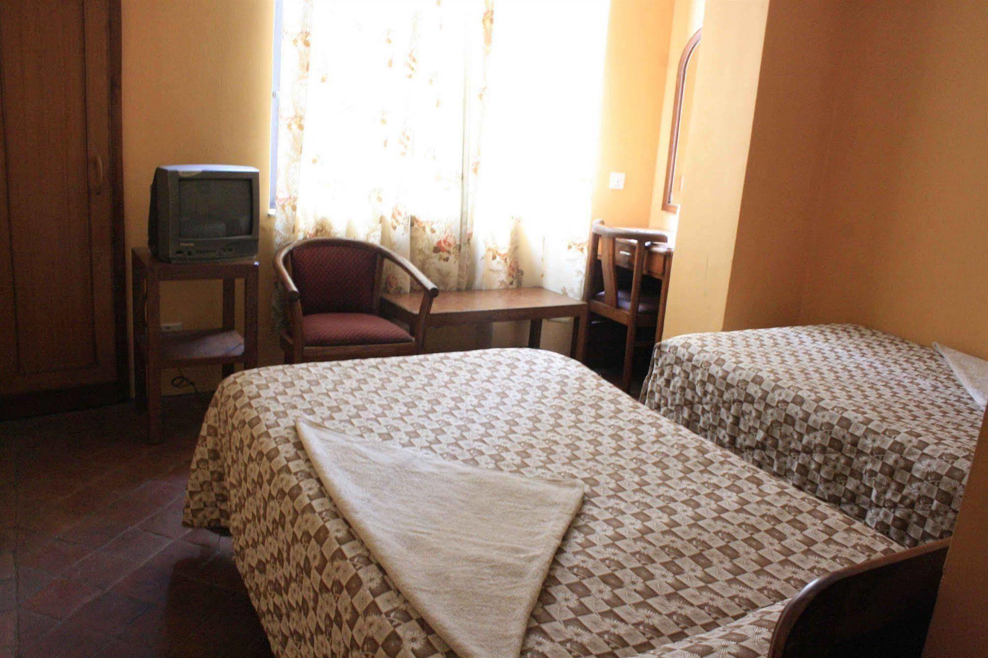 Heritage Home Hotel And Guest House Kathmandu Ngoại thất bức ảnh