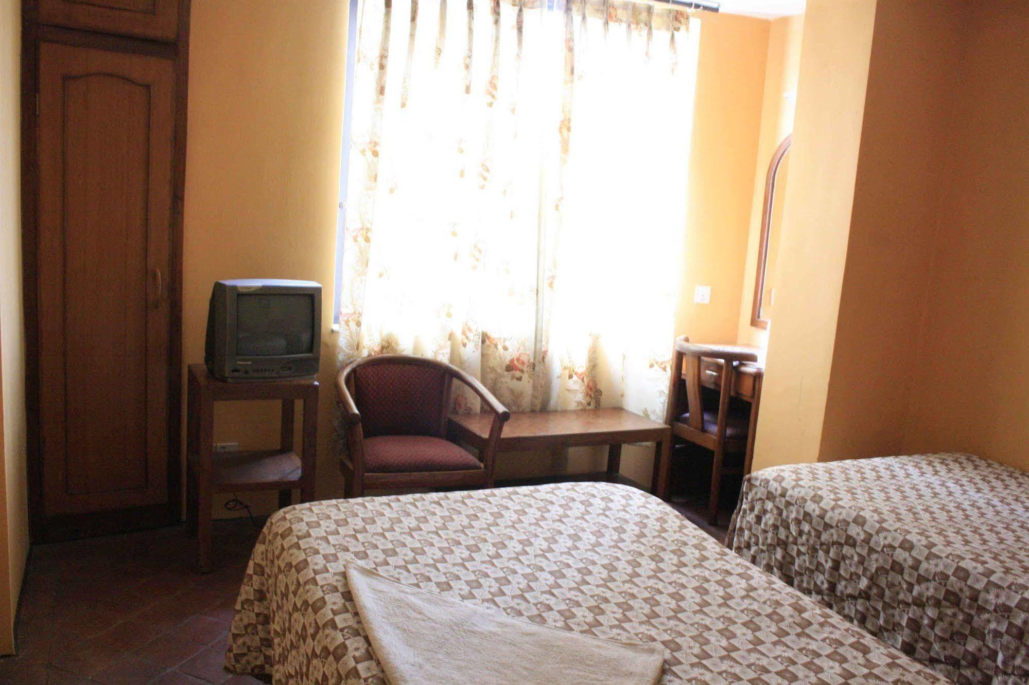 Heritage Home Hotel And Guest House Kathmandu Ngoại thất bức ảnh